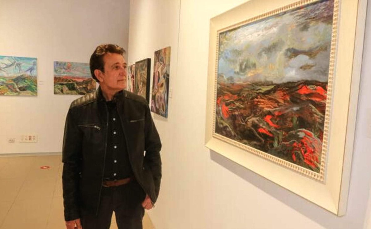 Y te esperé
Aún soy pastor de la noche estrellada
Tanto que amé
Y en la encimera el libro de cuentos, la dulce ignorancia

Dime dónde están las oscuras mentiras
Dime dónde está lo fugaz cuando avanza la vida.
#manologarcia 
<a href="/manologarciacia/">Manolo Garcia y compañía!</a>