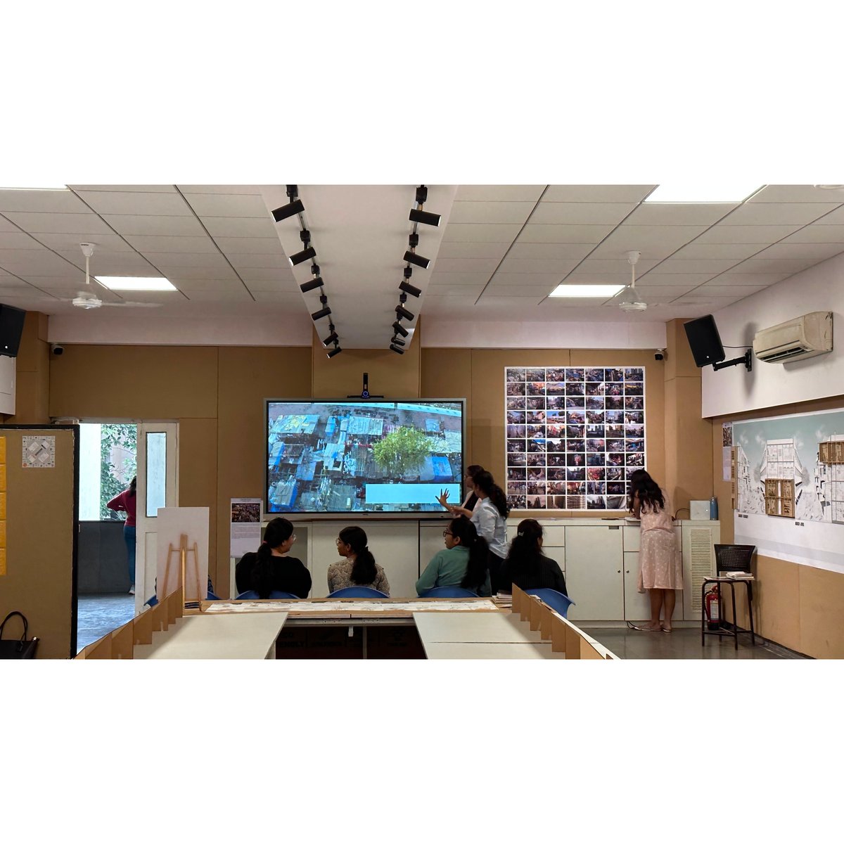 KRVIA Post-graduate Program:
Sem 1 Jury

#krviamasters #krviaexhibition #urbandesign #urbanconservation #postgraduatestudies #infrastructure #kriva

Rohan Shivkumar Sanaeya Vandrewala Ainsley Lewis
The House as an Infrastructure