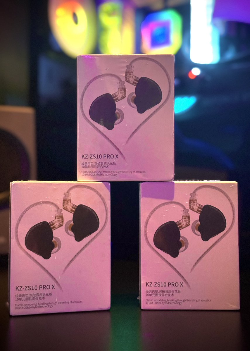 stuntech's tweet image. Como vi que a muchos les llamó la atención y porque navidad 🎅, voy a regalar 3. Solo México, envió incluido. 

- RT y seguirme, es lo único que tienes que hacer para participar. 

El 24/12 anunció los ganadores 🍀.