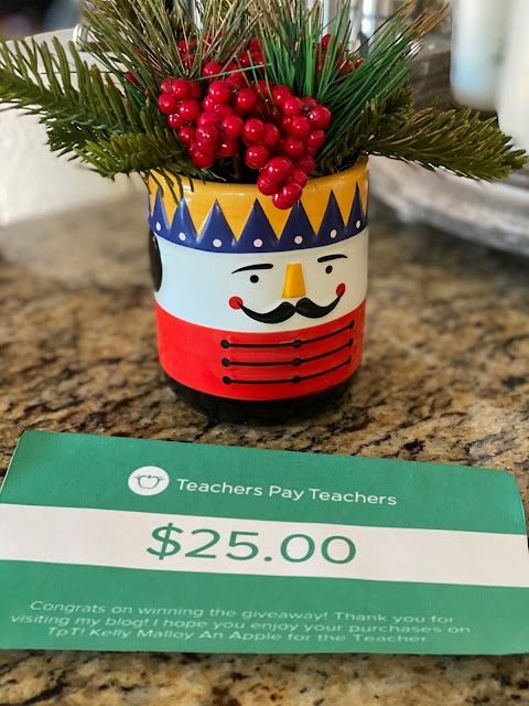 Teachers, get ready for some excitement! 🚀 We're giving away a $25 TpT gift card! 🍏 Enter now: 👍 Like & RT 💬 Share your favorite classroom activity 🔗 Enter the giveaway Rafflecopter link buff.ly/41qhiux Tag fellow educators – let the fun begin! 🎉