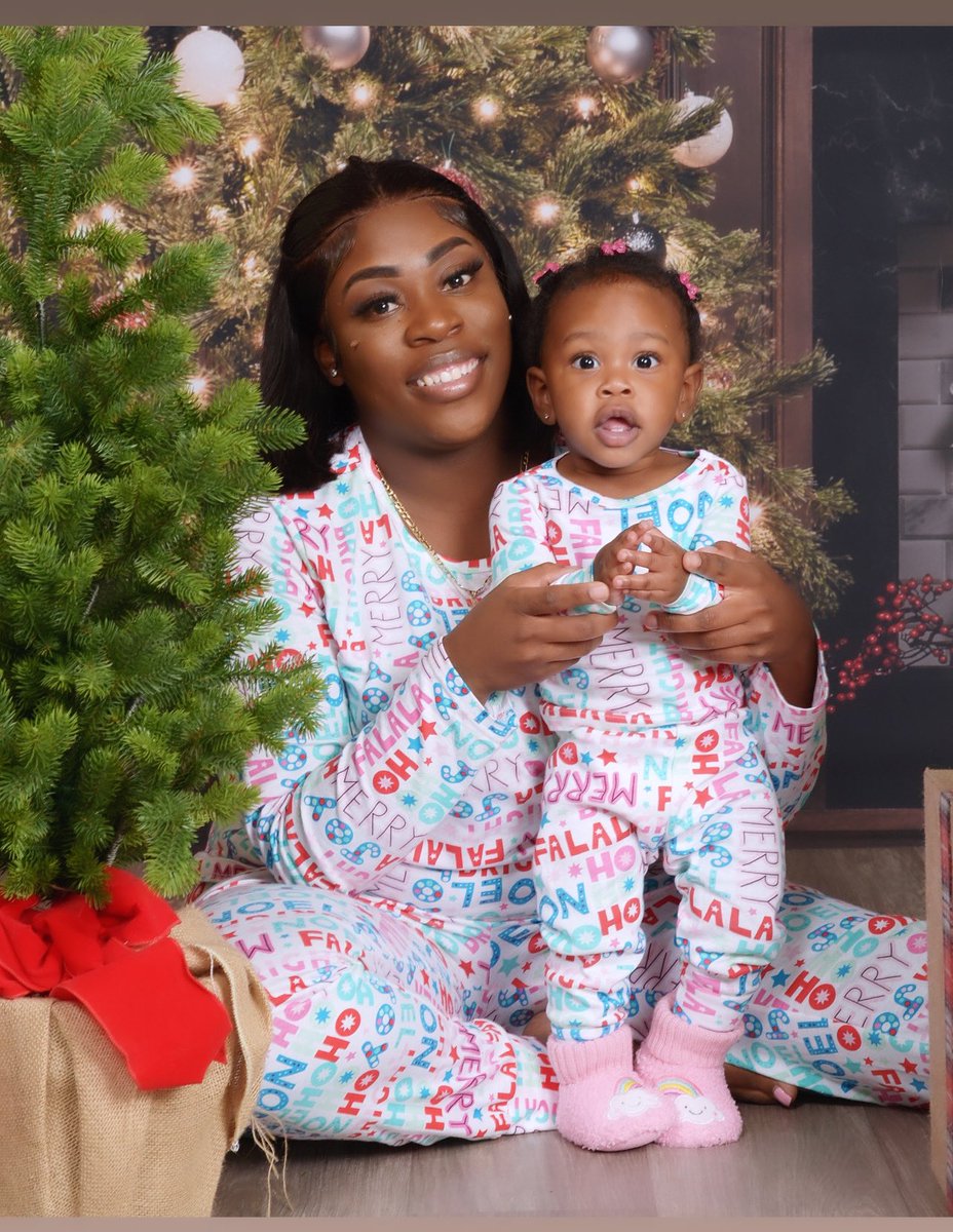 Tis The Season 🎄🎅The Greatest Gift Of Them All 👩‍👧 Happy Holidays From Me & My Minnie Me Sky 💜💖 #HappyHolidays #MommieAndMe #Christmas2023