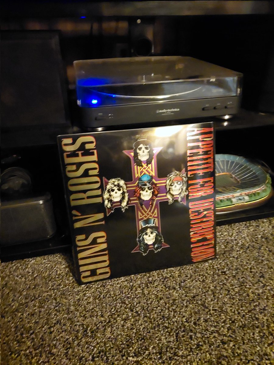 Hendawg1977's tweet image. For my best friend Gentry, on what would be his 47th birthday.  Lost him when we were 11.  But will always be the best friend a kid could&apos;ve had #bestfriends #GunsNRoses #appetitefordestruction