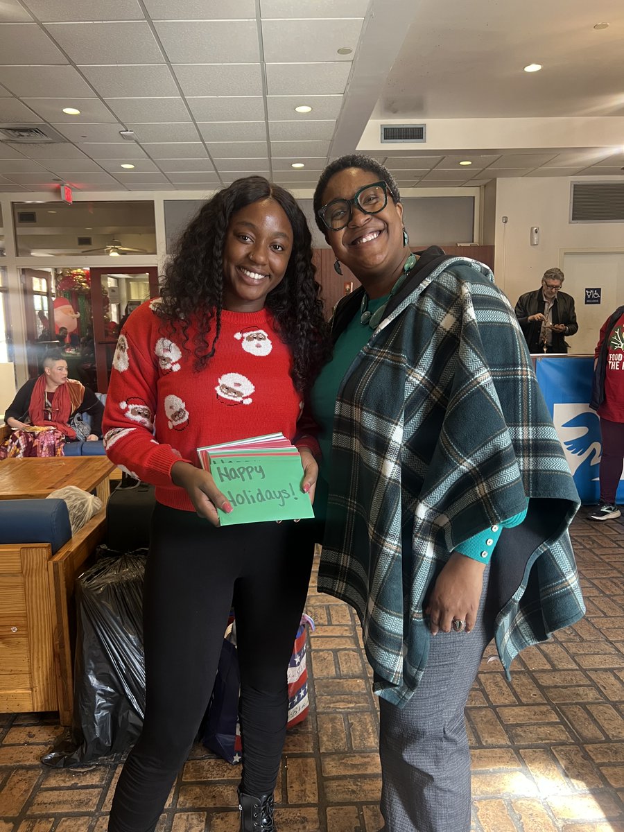 #my @du1869 #myDU @HipHopPrez @DULibrary EJohnson @MsThesaurus1 @ACEmyDU @rocford United Ministries generously donated $1000 of Walmart Gift Cards to the DU Center for Racial Justice whom they provided to the Covenant House New Orleans Families in honor of the holiday season