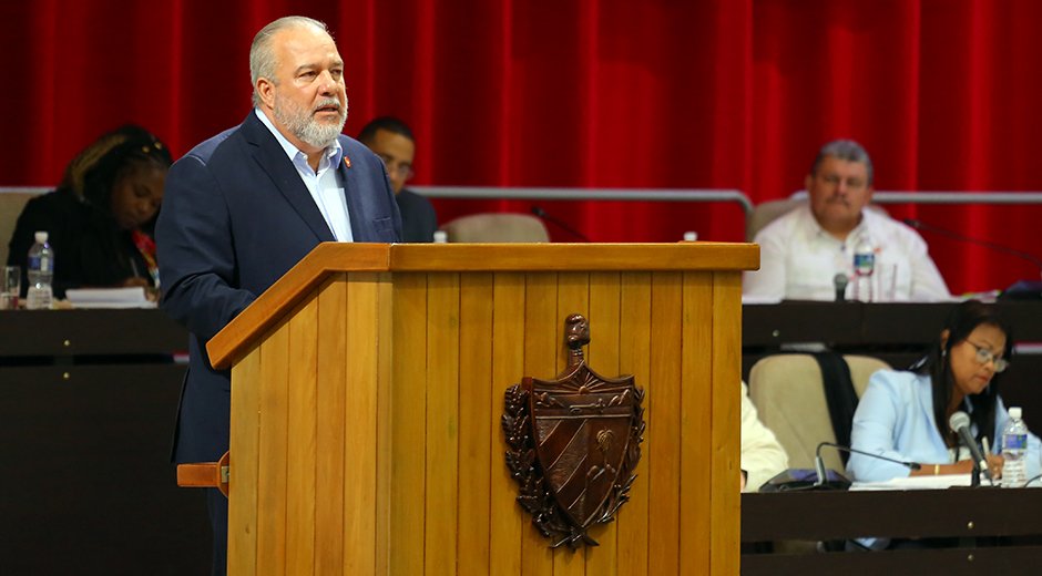 Canal Caribe (@canalcaribecuba) on Twitter photo 📢| Al finalizar el Estelar, #CanalCaribe transmitirá la intervención del primer ministro de #Cuba 🇨🇺, <a href="/MMarreroCruz/">Manuel Marrero Cruz</a>, en el Segundo Período Ordinario de Sesiones de la <a href="/AsambleaCuba/">Asamblea Nacional Cuba</a>, en su X Legislatura, donde presentó las proyecciones del Gobierno para 2024.
📸: <a href="/cubadebatecu/">Cubadebate</a> 📢| Al finalizar el Estelar, #CanalCaribe transmitirá la intervención del primer ministro de #Cuba 🇨🇺, <a href="/MMarreroCruz/">Manuel Marrero Cruz</a>, en el Segundo Período Ordinario de Sesiones de la <a href="/AsambleaCuba/">Asamblea Nacional Cuba</a>, en su X Legislatura, donde presentó las proyecciones del Gobierno para 2024.
📸: <a href="/cubadebatecu/">Cubadebate</a>