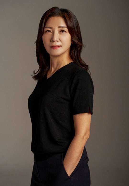 #SeoYiSook confirmed cast for a new drama <#TheSunOfSnowpiercer> which depicts the story of Korean independence activist Ahn Jung-geun, his family and those who became members of the independence movement. Seo will act as Ahn’s mother Jo Maria.

Broadcast in 2025.