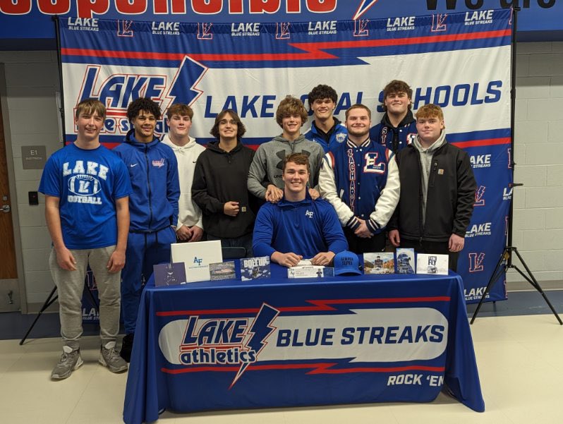 Anthony Miller (@79anthonymiller) on Twitter photo Officially signed with <a href="/AF_Football/">Air Force Football</a> can’t wait for what’s to come! #BoltBrotherhood
<a href="/CoachTCalhoun/">Troy Calhoun</a> @CoachKPearsonAF
<a href="/CoachNickToth/">Nick Toth</a> <a href="/CoachLobotzke/">Steed Lobotzke</a>
<a href="/StreaksFootball/">Lake Football</a> Officially signed with <a href="/AF_Football/">Air Force Football</a> can’t wait for what’s to come! #BoltBrotherhood
<a href="/CoachTCalhoun/">Troy Calhoun</a> @CoachKPearsonAF
<a href="/CoachNickToth/">Nick Toth</a> <a href="/CoachLobotzke/">Steed Lobotzke</a>
<a href="/StreaksFootball/">Lake Football</a>