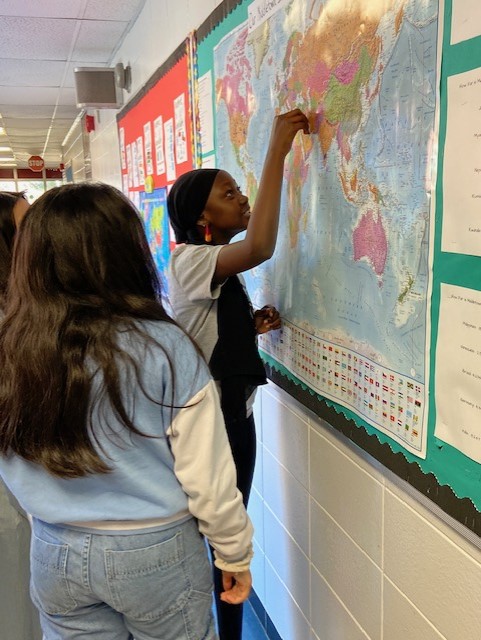 Middletown Elementary (@middletownes) on Twitter photo Best Day Ever! Today we celebrated the diversity of our Middletown community at our multicultural fair! Student and family presentations, station rotations and a parade of nations. Thanks to <a href="/JCPSZone3AS/">Jessica Rosenthal</a> and EA Dr. Ford for visiting with us today. Best Day Ever! Today we celebrated the diversity of our Middletown community at our multicultural fair! Student and family presentations, station rotations and a parade of nations. Thanks to <a href="/JCPSZone3AS/">Jessica Rosenthal</a> and EA Dr. Ford for visiting with us today.