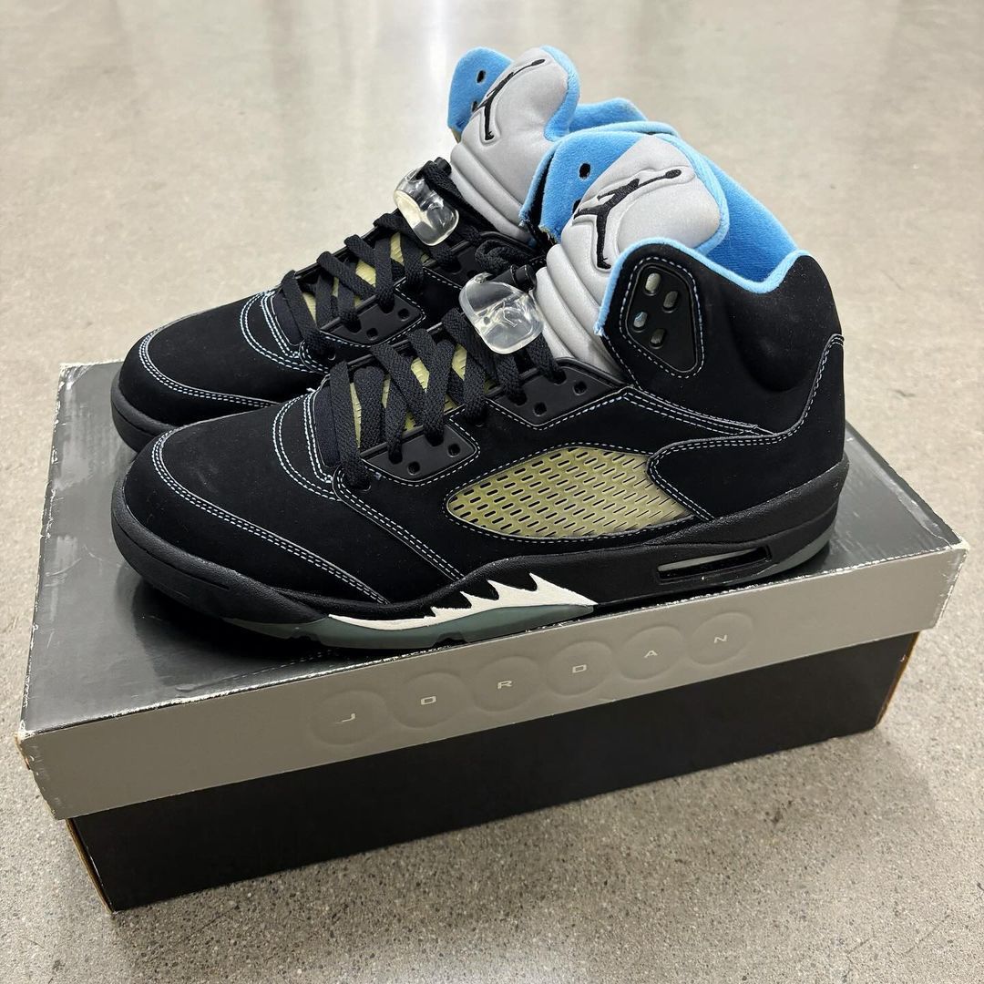 Sneaker News on X Air Jordan 5 Black University Blue 2006 https t itlBSWQiH5 X