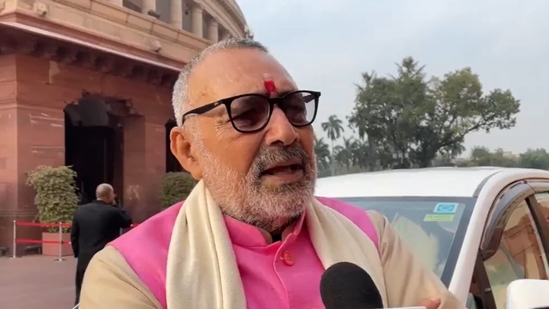 ‘Biggest non-serious leader of century’: Giriraj Singh's jibe at #RahulGandhi hindustantimes.com/india-news/big…