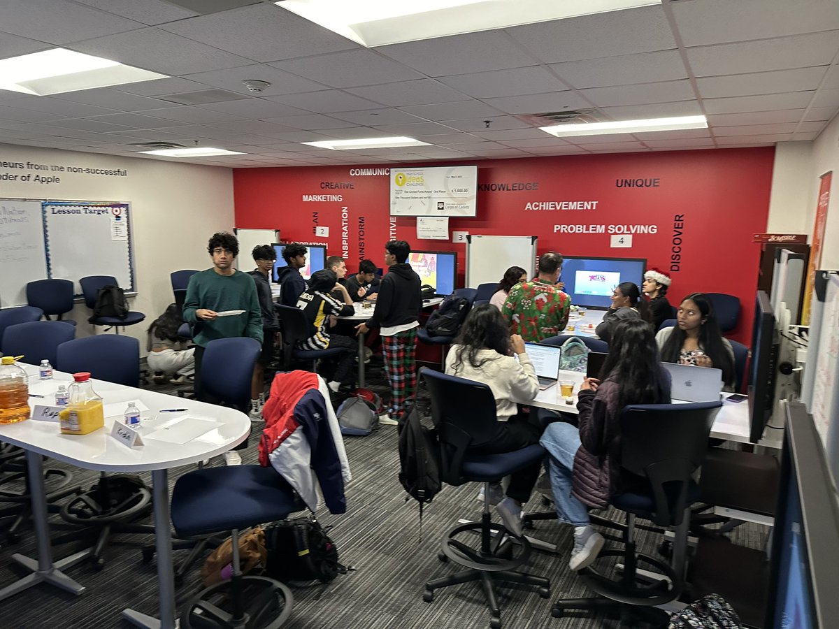 trthompson68's tweet photo. CHS AcceleratorEDU groups took the role of sharks for a practice round with IncubatorEDU groups preparing for their MVP pitch. Thank you to @GaryGerlacher & @Blublows for supporting this event. #unchartedlearning
#titannation #cen10titans #incubatorchs #friscoisd https://t.co/Cj6d9cXiwC
