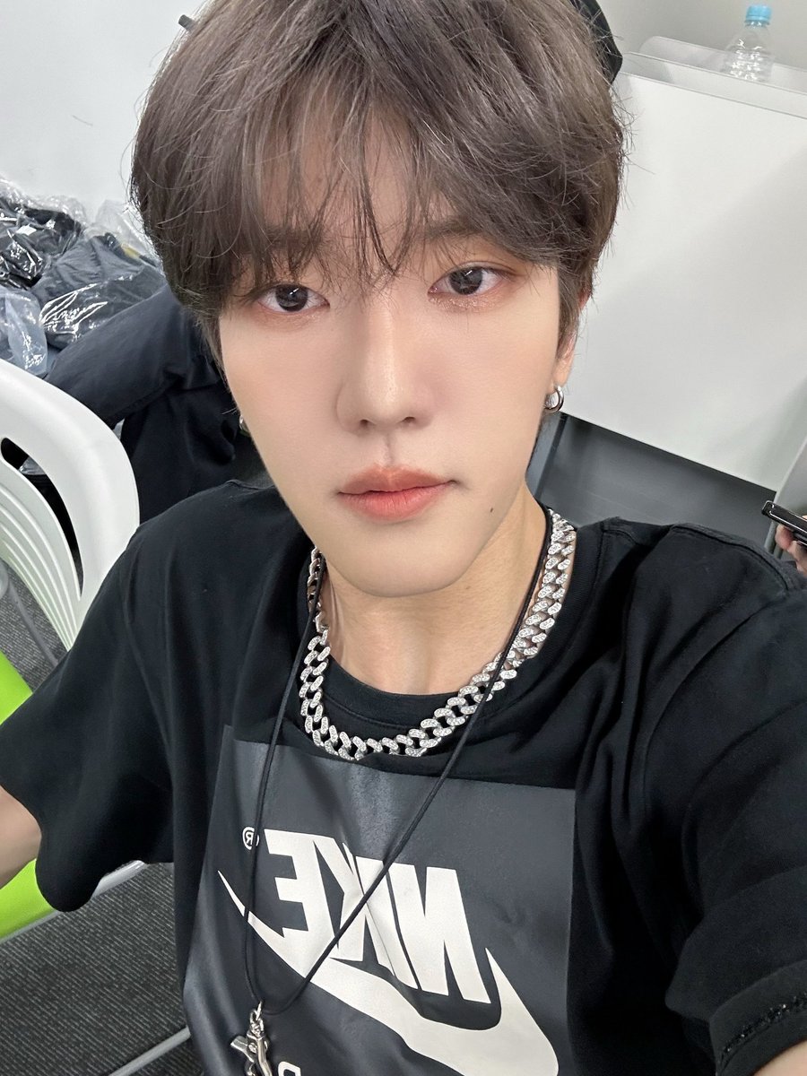 OmegaX_members's tweet photo. [#OX]

🩷🖤

#OMEGA_X #오메가엑스
#정훈 #JUNGHOON https://t.co/SE8dl3J5Nj