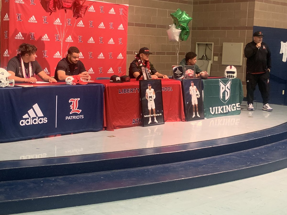 Congrats to the 5 Liberty Patriots inking that paperwork today. All of these guys battled the odds &amp; came out on top‼️ I am excited for your future‼️ #RecruitLiberty #WeAreTheL #TheRealLBU