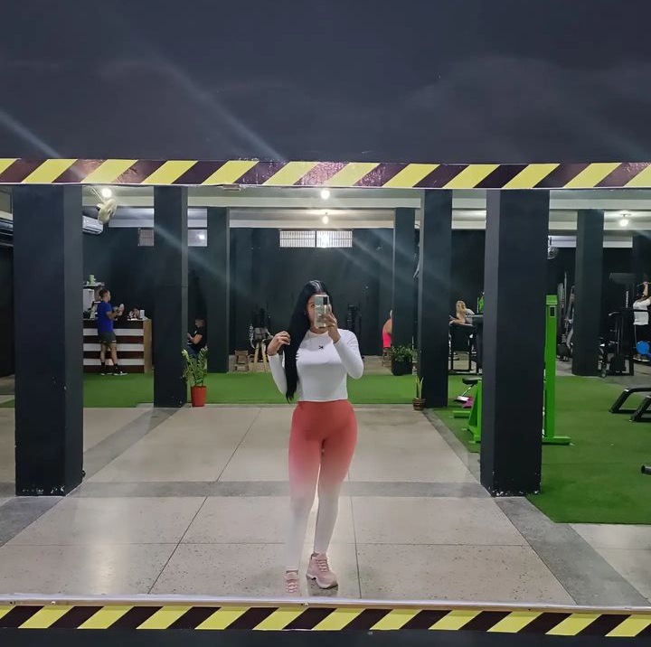 La fórmula es sencilla:
☛ ¡Tu Me Sigues y yo Te Sigơ! ☚
Te espero 💋