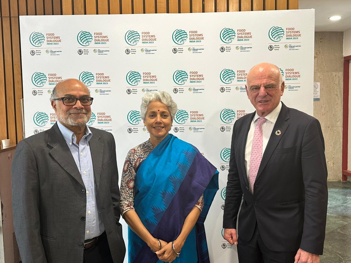 Good to meet up with @davidnabarro @prabhupingali at Food Systems transformation summit organised by @Ajayvirjakhar - clear that we do need to relook at our #FoodSystems from a public health nutrition standpoint @NITIAayog @IFPRISAO @AgriGoI @FAO @WHO @WorldBank @FOLUCoalition
