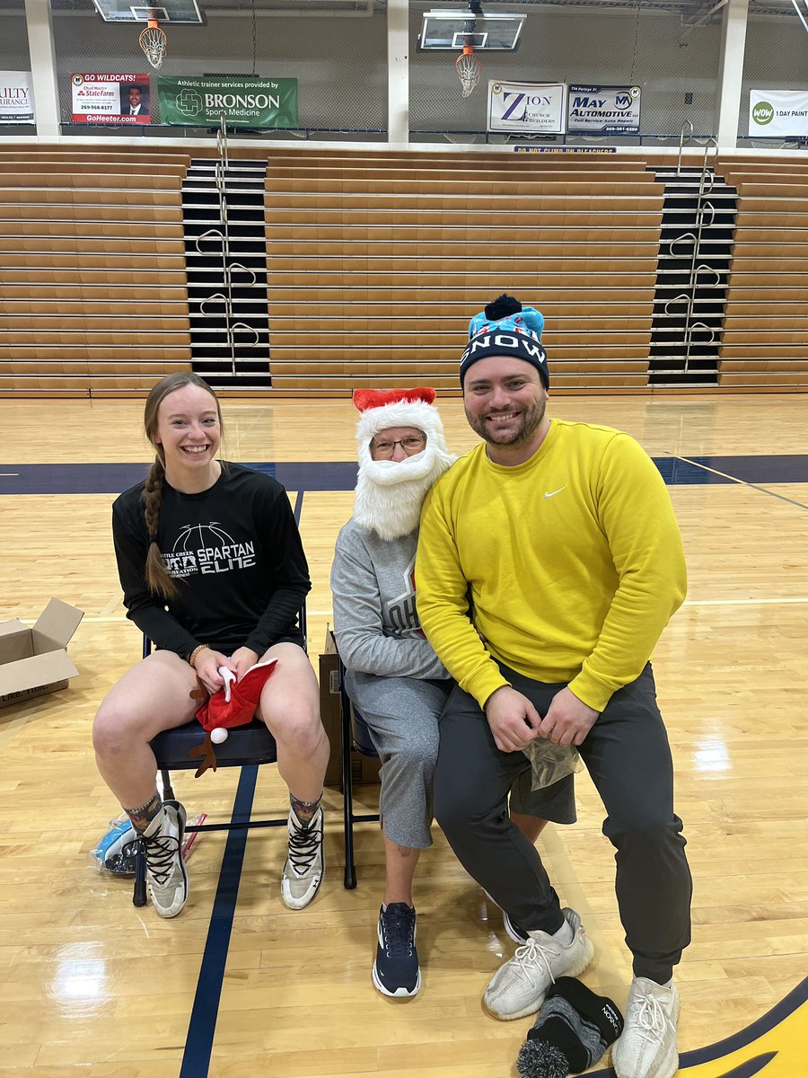 Santa made a surprise visit to Girls Basketball practice tonight!!