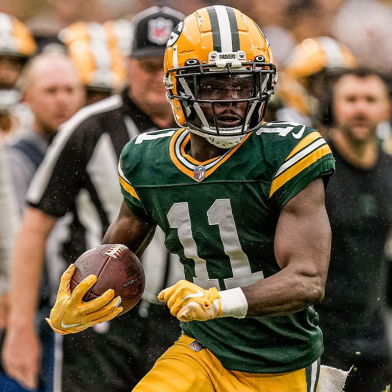 HISTORIC: #Packers rookie WR Jayden Reed is one of two players to record 6+ receiving TDs Multiple 50+ yard receptions 500+ Receiving yards 100+ rushing yards Multiple rushing TDs @cheetah is the only other rookie to ever do this and @CMC_22 is the other😳 (Via @JacobMorley)