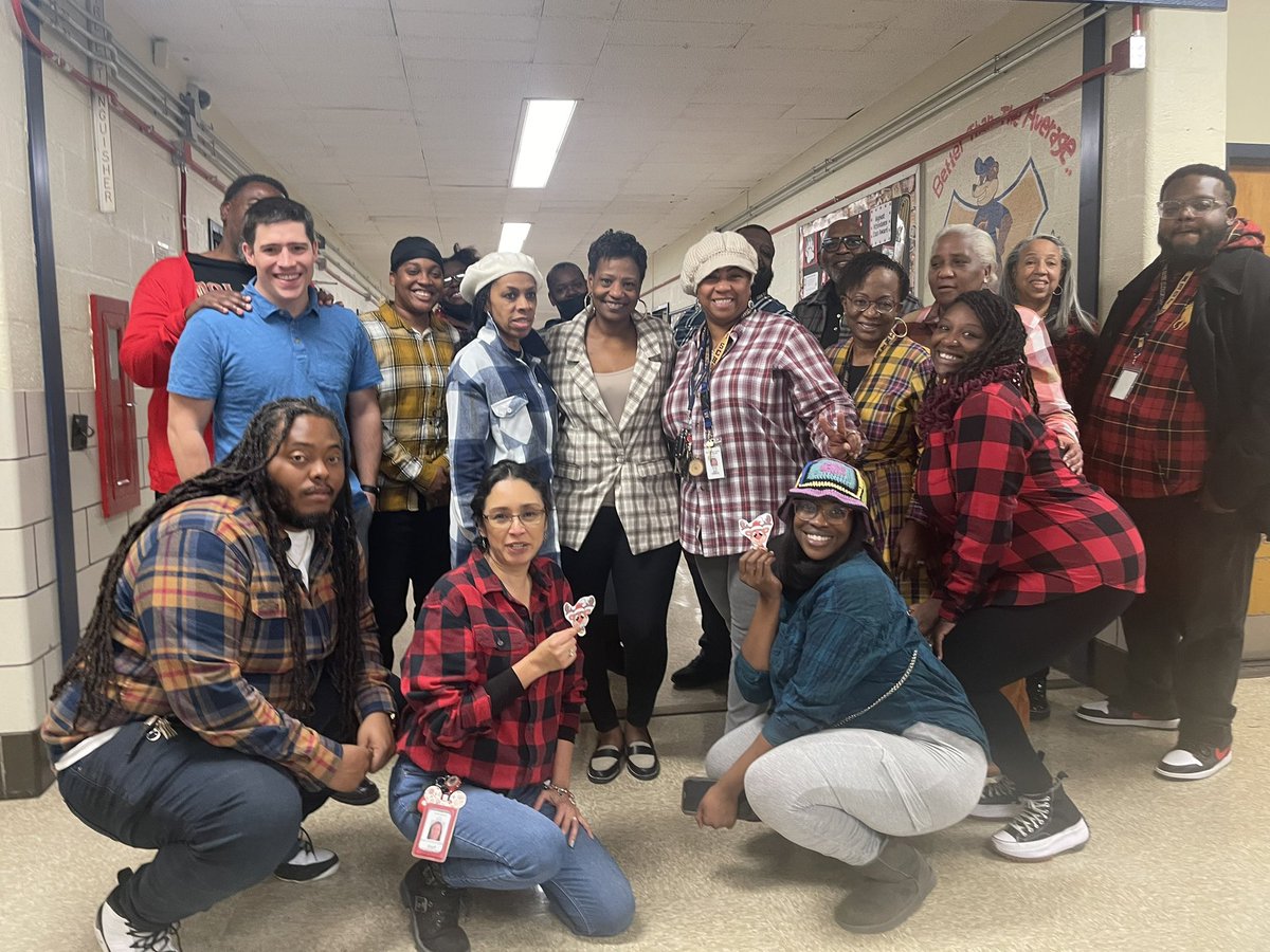 What would spirit week be without ugly sweaters, plaid and flannel? 🤷🏽‍♀️🤔@JohnBayneES @Area1PGCPS @pgcps #PGCPSHoliday #spiritweek