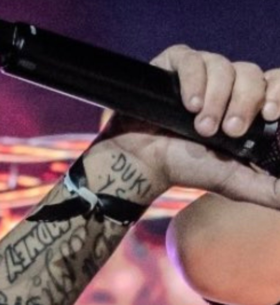 el tattoo de neo 🥹