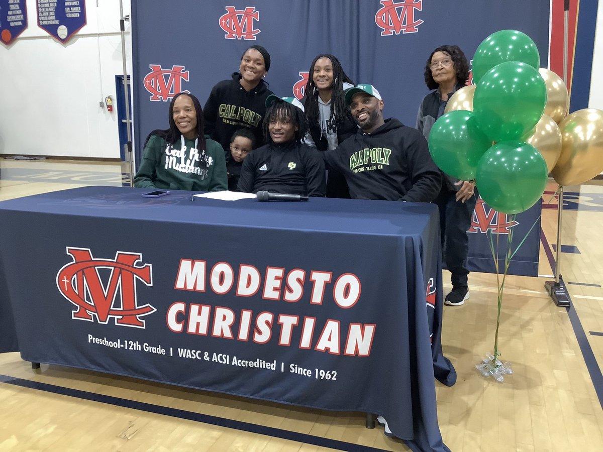 Congratulations to Jeremiah Bernard on his signing his LOI to play football at Cal Poly next year. @Quade1095 @simplyy_bball @209Hoops @elev8sports1 @calpolyfootball