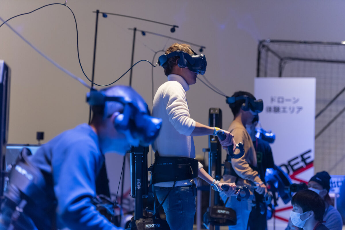 katvrwalk's tweet photo. 🥳 It's wonderful to witness our devices making successful strides across diverse applications worldwide!
From education and training to entertainment and beyond, #VR and reality complement each other seamlessly! #katminis #katvr #vrwalking #vrtraining https://t.co/xhjs9YETZt