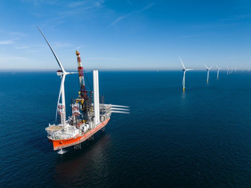 energate messenger english edition (@energate_en) on Twitter photo The Dutch #offshore wind farm 'Hollandse Kust Noord' officially went into operation on 20 Dec. The energy supplier <a href="/Eneco/">Eneco</a> announced that the project will enable the Netherlands to achieve its target of 4,500 MW of offshore generation by the end of 2023:
energate-messenger.com/news/239240/ho… The Dutch #offshore wind farm 'Hollandse Kust Noord' officially went into operation on 20 Dec. The energy supplier <a href="/Eneco/">Eneco</a> announced that the project will enable the Netherlands to achieve its target of 4,500 MW of offshore generation by the end of 2023:
energate-messenger.com/news/239240/ho…