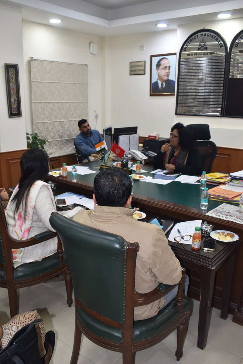 Meeting with the representatives of National Political Parties and all EROs, AEROS was convened in New Delhi District. @LtGovDelhi @CMODelhi @CeodelhiOffice @SantoshRai_IAS