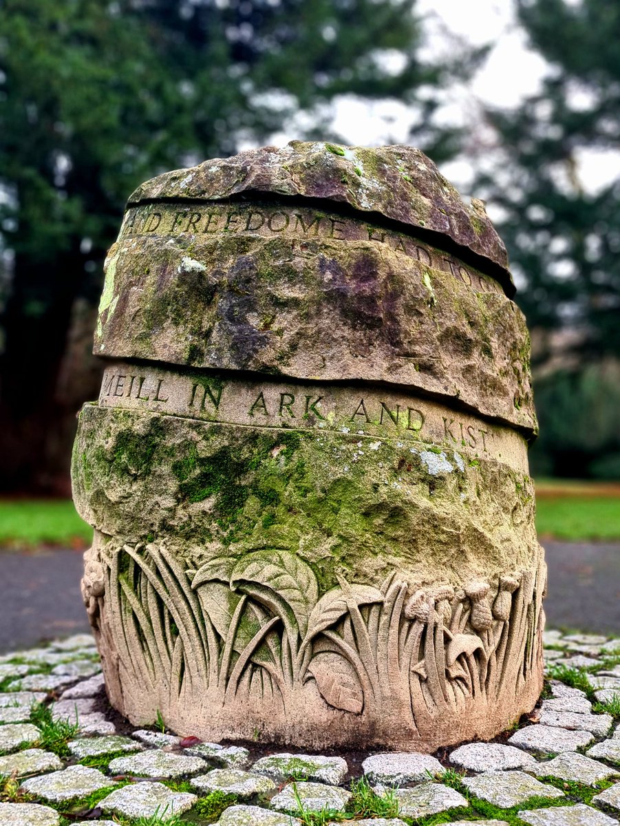 One of the sculptures in the Scottish Poetry Rose Garden in Queen's Park on the Southside of Glasgow. Opened in 2003, it celebrates the poets and poetry of Scotland written in English, Scots and Gaelic.

#glasgow #sculpture #queenspark #poetry #scottishpoetry #scottishpoets