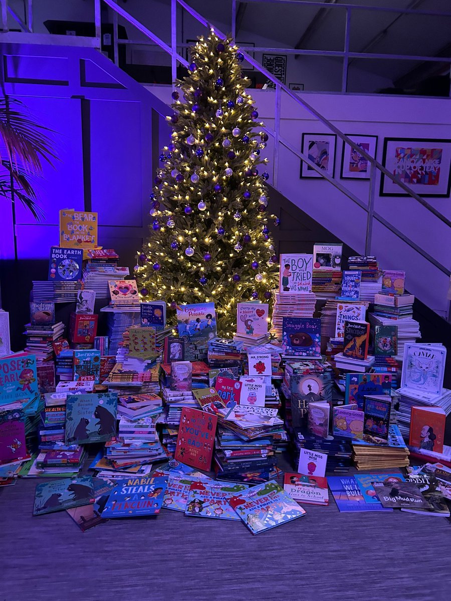£14,000 worth of books donated to North West children this Christmas Liverpool-based brand & communications agency, @HelloAgent, is proud to announce that its annual 'All You Read is Love' campaign has donated £14,000 worth of books to the region 👏 buff.ly/3NAlQce