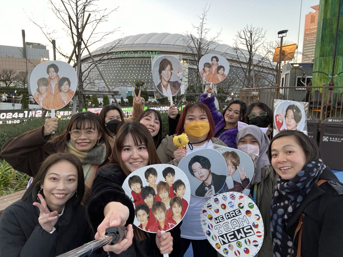 ShysPlayground's tweet photo. TEAM NEWS once again bringing the love at Tokyo Dome!!

💜💚💛
Have fun! And give NEWS an extra cheer for all of us who are there only in spirit! 
💜💚💛

NEWS 20th in TOKYO DOME
Best Hit Parade
Tokyo 21 Dec 2023
#シングル全部やっちゃいます
#NEWS20th #チームNEWS https://t.co/Lg6E2Z0uNO