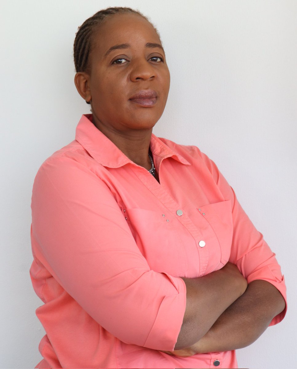 Congratulations to our Deputy Director @JanelisaMusaya for being promoted to full professorship under the Kamuzu University of Health Sciences. Congratulations, Professor Janelisa Musaya. 

#research_driving_health