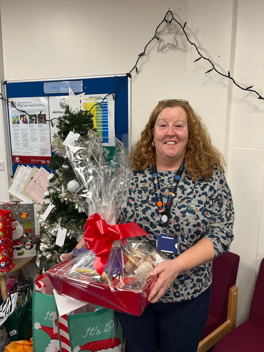 Today we bid farewell to Teresa Dawson our @Excelerate_TWF Business and Community Support Officer. Thanks for all you have done for the school in this role. All the best in your new role at Storegga