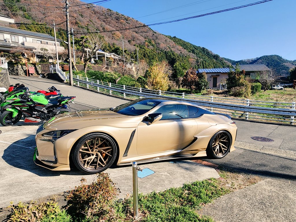 DM44074871's tweet photo. レッドメテオ、ラストデイ‼️
イベントでの使用は出来るそうです😆
#ZX14R
#CAFEREDMETEOR https://t.co/L1jvSEXmJX