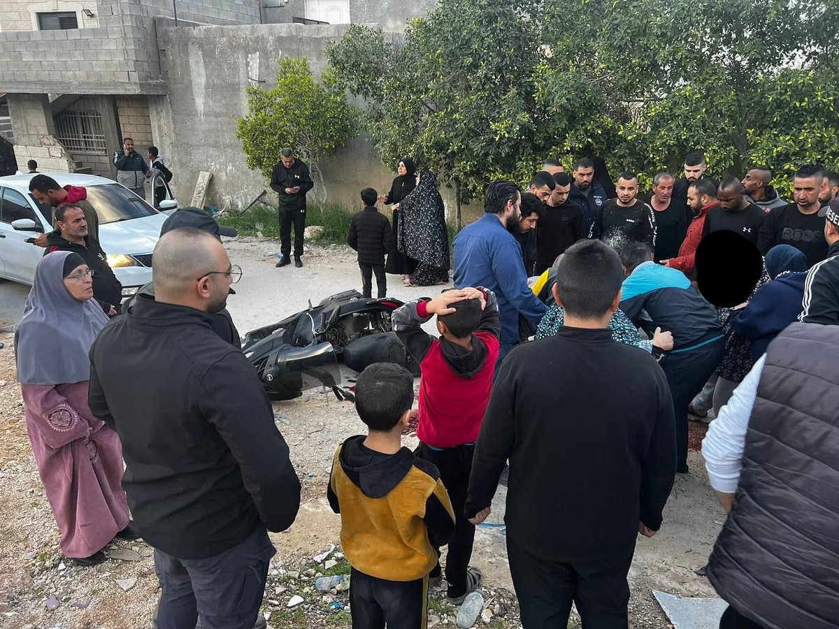 20DEC2023, Jenin, under control of '#Palestinian authority' in Judea & Samaria (occupational name - 'west bank').

Two teenagers riding a bike suddenly exploded. Apparently, they were moving IEDs for islamic jihad militants.

Why do #Palestinians use kids as soldiers?