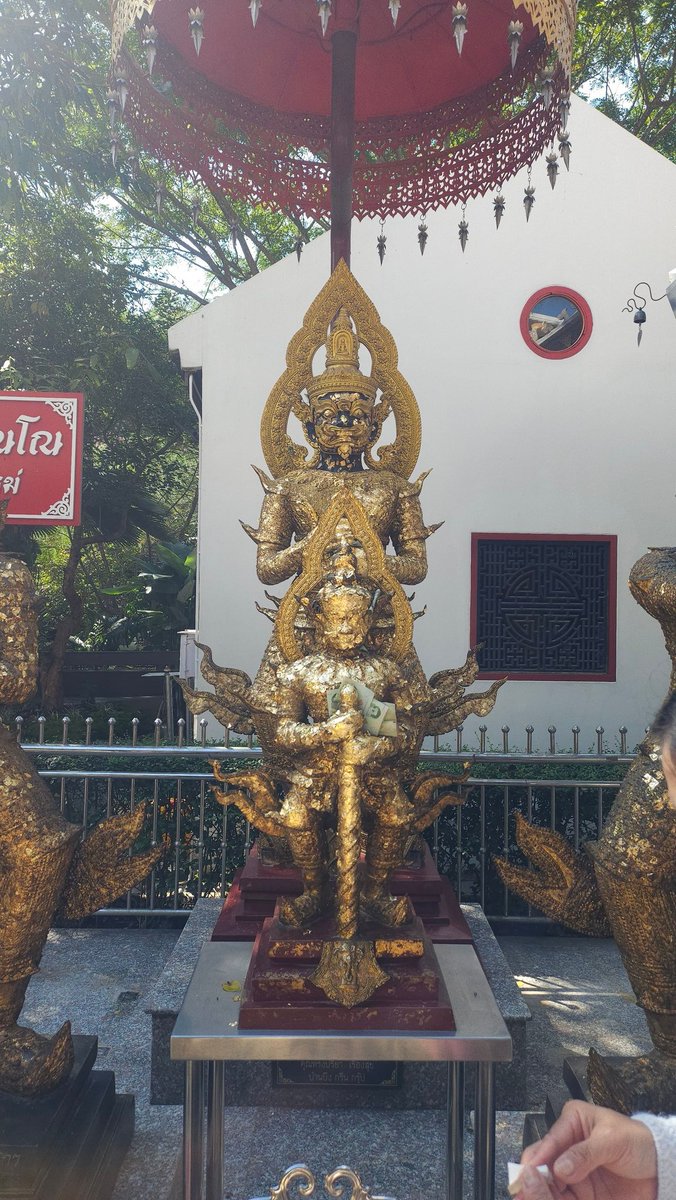 กระดานบอกบุญ tweet media