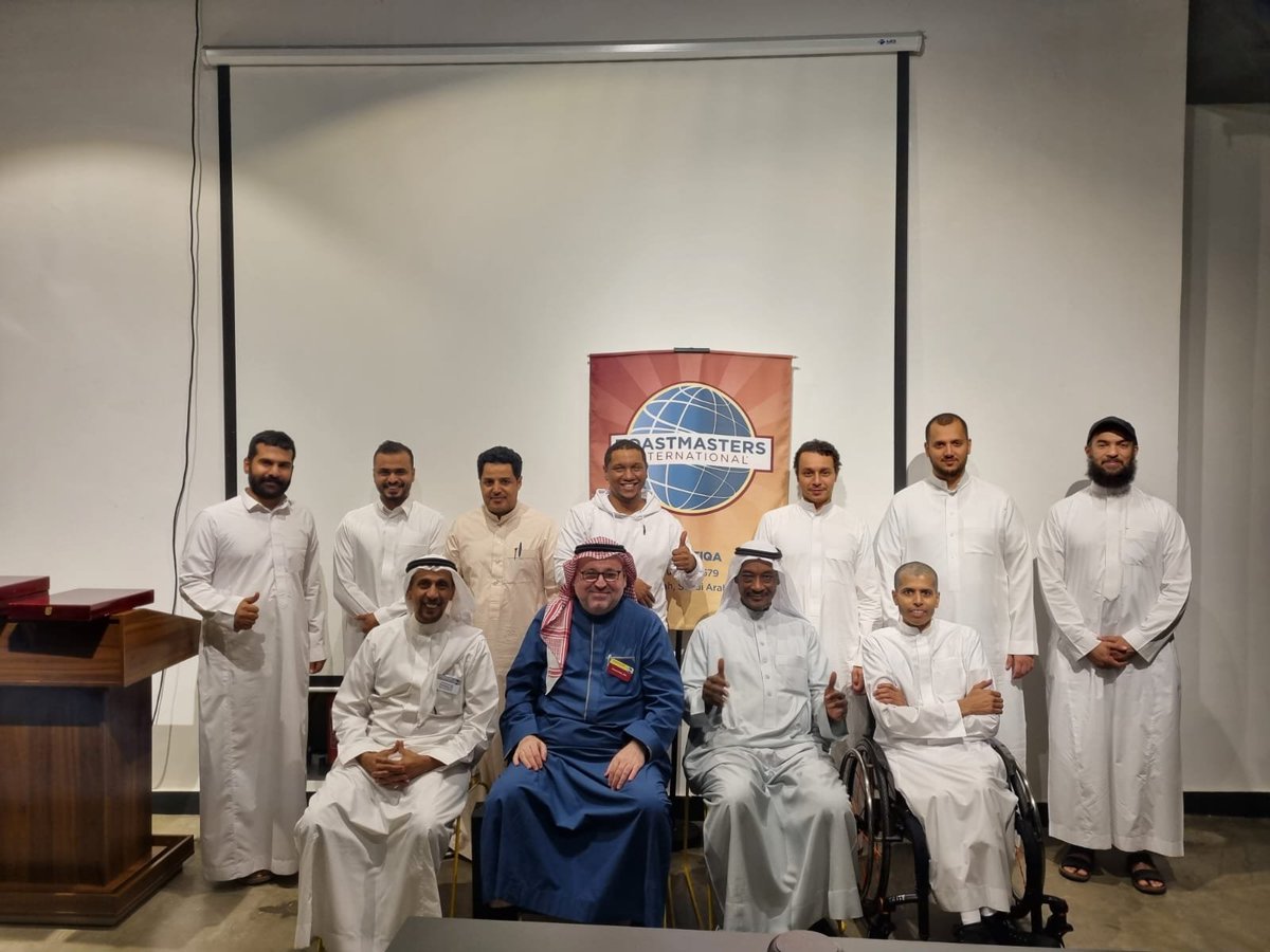 من أجواء لقاء نادي  <a href="/alertiqaclub/">نادي الارتقاء</a> #المنطقة27 القسم C القطاع 104  #منطقة_النجوم #toastmasters

<a href="/judhawa/">Abdulhadi Hawsawi</a>
<a href="/Toastmasters/">Toastmasters</a>
<a href="/District104TI/">District 104 Toastmasters International</a>
<a href="/eng_a_krimly/">المستشار أحمد قرملي</a>
<a href="/A_98smz/">Eng. Ahmad 🍂</a>