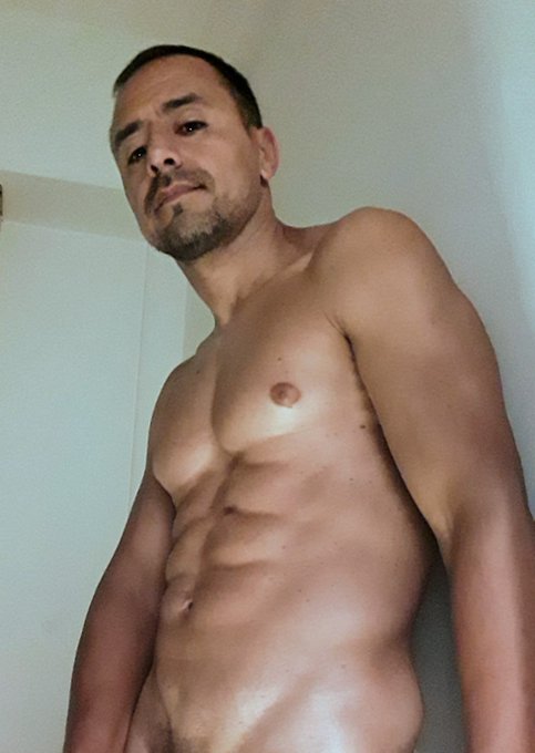 Fotito pal X 😈🔥... &iquest;Grabamos? https://t.co/RJLuYAqYOE<a href="/tag/cruising"class="tags"><span>#cruising</span></a><a href="/tag/cruisingba%C3%B1os"class="tags"><span>#cruisingba&ntilde;os</span></a>