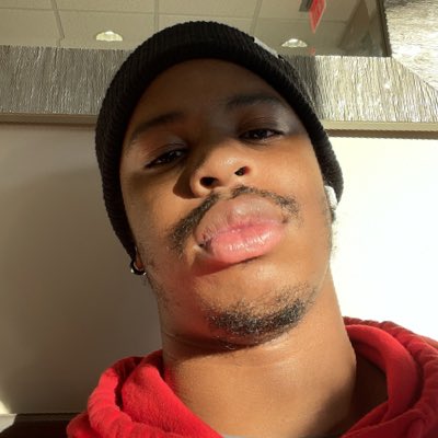 confusedjmar's tweet photo. #NewProfilePic https://t.co/vefVFip7KT