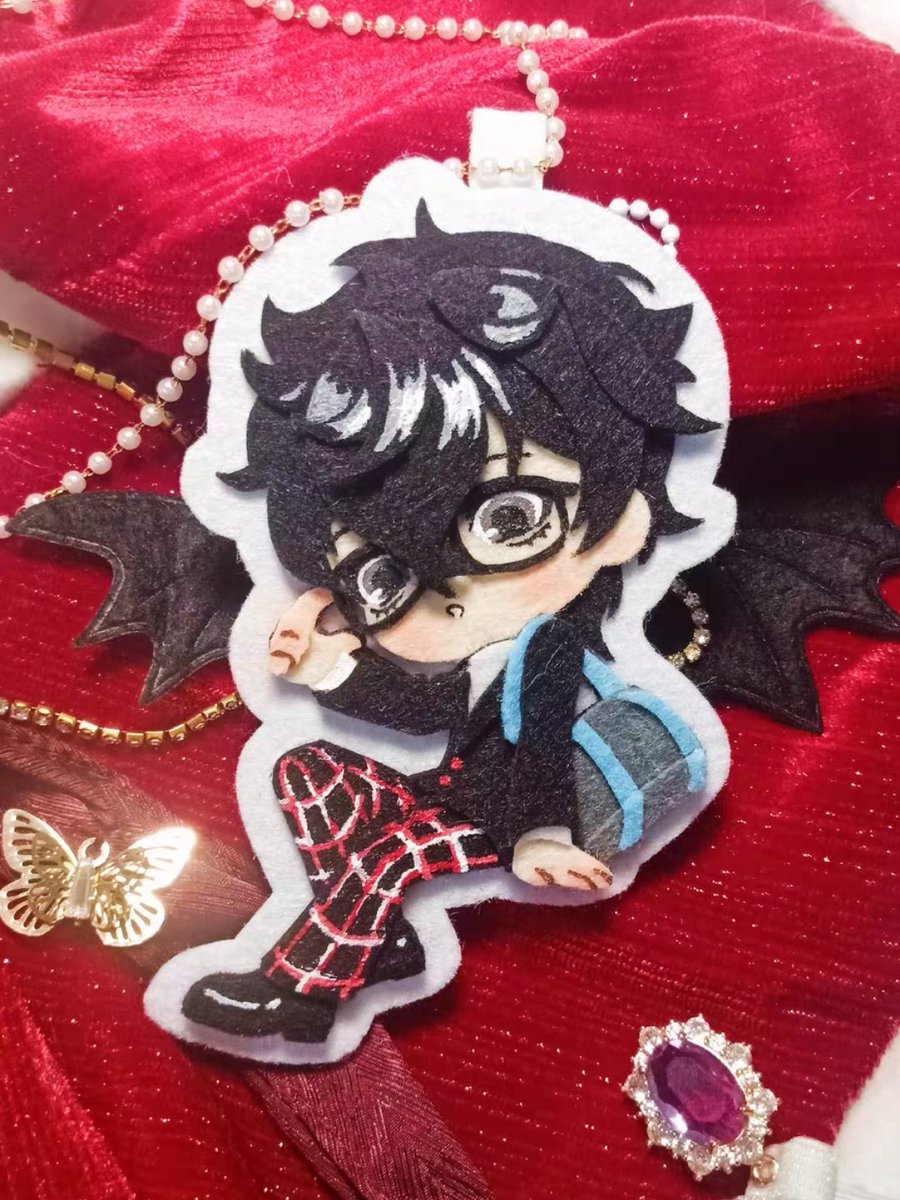 shu_nyang's tweet image. 헐 솜깅 보다가 알고리즘의 선택으로 부직포 인형 보는데 짱귀여워!!
35r???? 7천원이라고??????