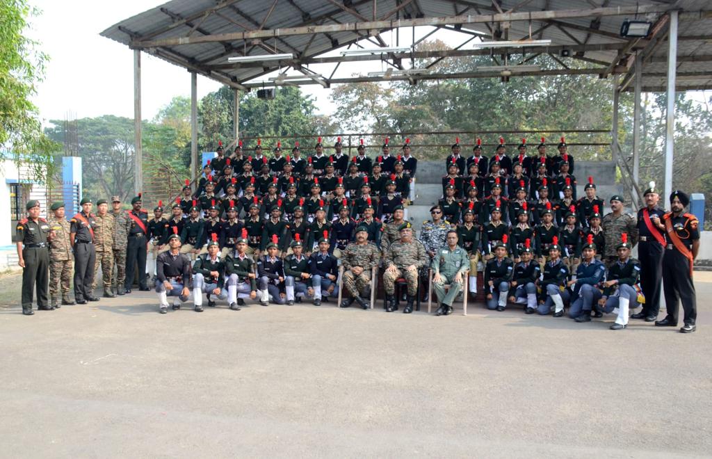 Our cadets always make us proud! DDG reviews preparations at Kalyani Academy as selected contingent of Dte prepares to put up a great show in RDC 2024. DDG exhorted them to stay confident and motivated. @HQ_DG_NCC @gpsingh3para @ProDefKolkata @PIBKolkata