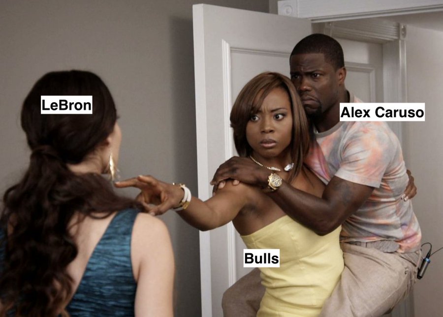 GB2SxzsawAAlWOp?format=jpg&name=900x900