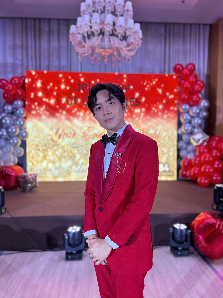 starhuntabscbn's tweet photo. LOOK: Ralph Malibunas (@ralphhmalibunas) hosts the Year-end Gala Night of a local skin clinic ✨ https://t.co/T4Pa907mEi
