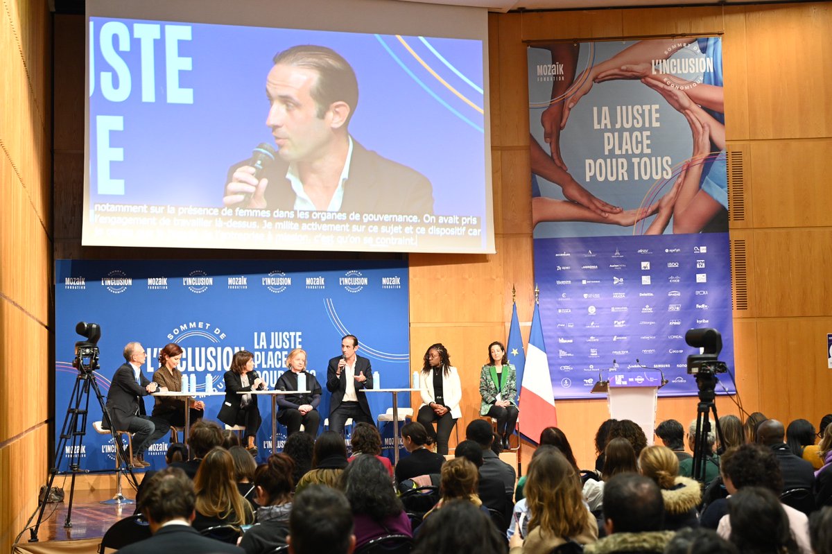 #Replay
💬 Retour sur la #conférence « Taxonomie sociale : la transparence au service de la diversité socioculturelle »
Pour visionner le replay 📺 ➡️ youtu.be/7xIB_4uvAjQ
Merci 👏 à l'ensemble des speakers pour leurs prises de parole !
#SIE2023 #SommetInclusionEconomique2023