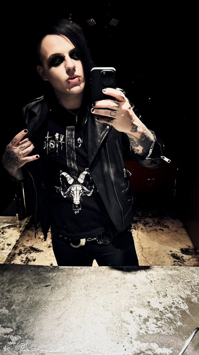 Luke_Slaughter's tweet image. I am the purest strain of hate. pure-hate.com