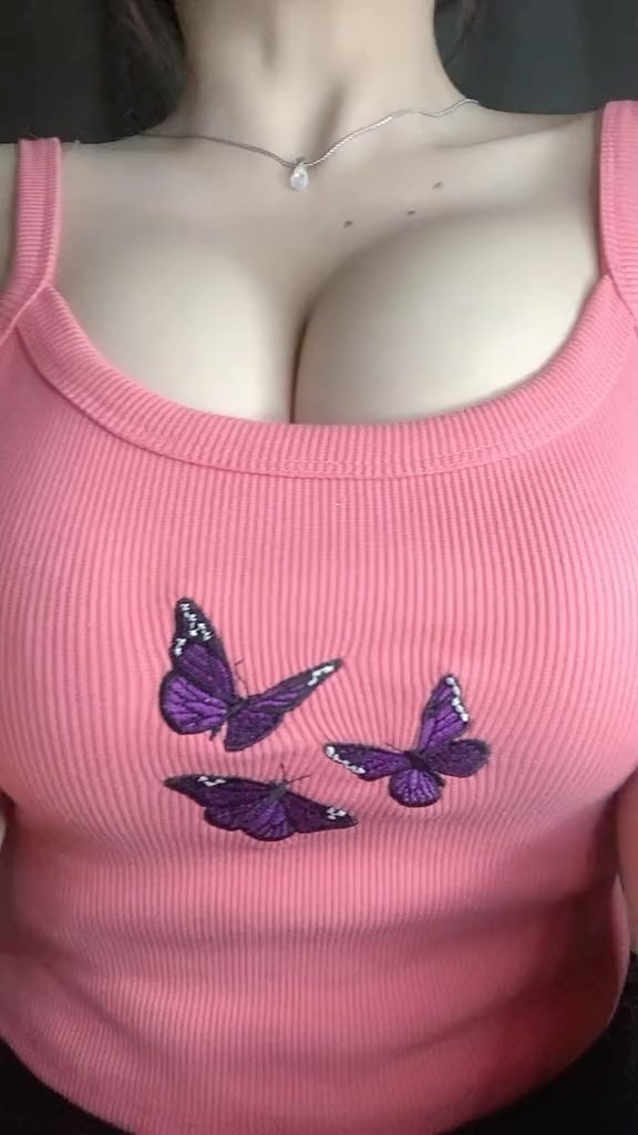 skutari apologete
Bạn có muốn cùng một người bạn phụ nữ tham gia vào các hoạt động ngoài trời như cắm trại và leo núi không?