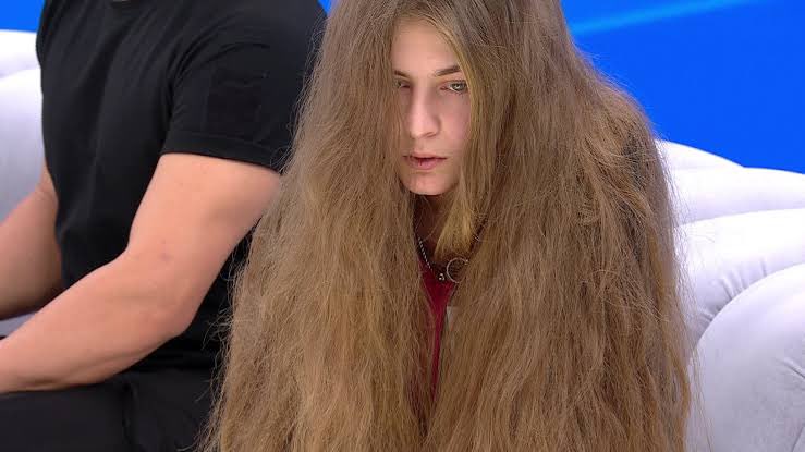 Nil Anka mı diyeyim yoksa sen mi gerçek ismini açıklarsın ümmügülsüm!