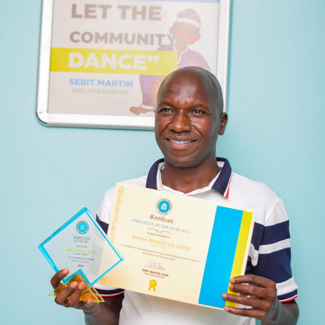 CDC Africa (@gocdc) on Twitter photo Congratulations to the 2023 <a href="/GoCDC/">CDC Africa</a> #EmployeeOfTheYear, Baiga Bosco Lo Joice. Bosco is the centre's Finance Admin; his expertise and outstanding contributions have been a true asset to the community. Thank you for your hard work & commitment to excellence! 🌟 #goCDC Congratulations to the 2023 <a href="/GoCDC/">CDC Africa</a> #EmployeeOfTheYear, Baiga Bosco Lo Joice. Bosco is the centre's Finance Admin; his expertise and outstanding contributions have been a true asset to the community. Thank you for your hard work & commitment to excellence! 🌟 #goCDC