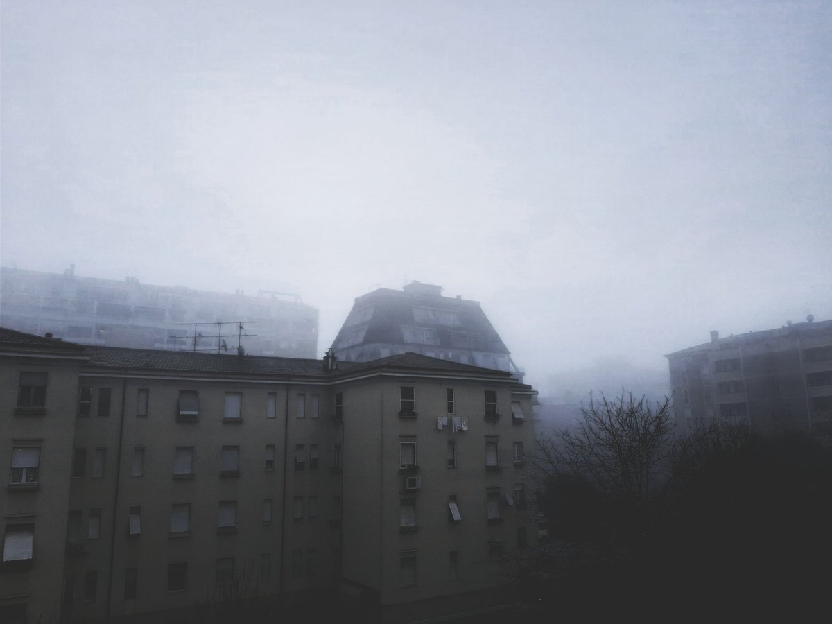 Foggy morning view from my terrace:)
#dailylife #townlife