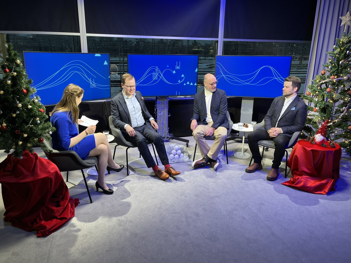 Vuoden viimeisessä Markkinaraadissa puhutaan perjantaina siitä, miten asuntokaupalle käy ensi vuonna. Mukana Tuomas Viljanmaa, Ville Huhtamäki ja Lasse Corin. Juontajana Heidi Huotilainen. #Markkinaraati