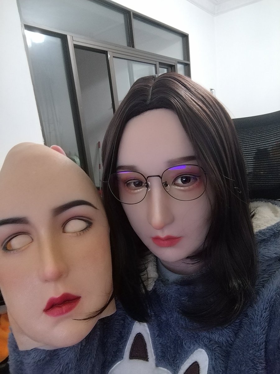 扮做老师扮的太久，都快忘记自己长什么样了~(˵¯͒〰¯͒˵)