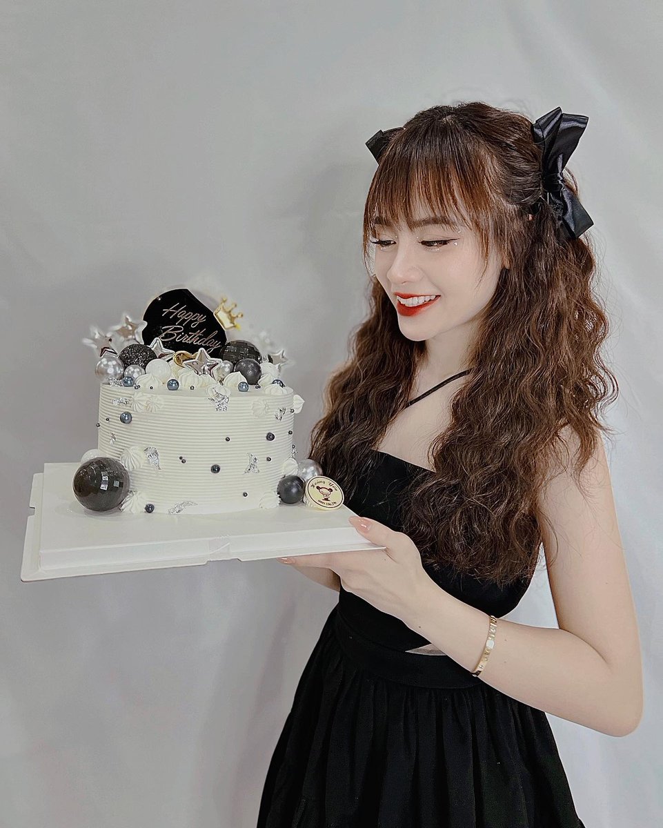 monofilament punchy
Chào bạn! Tôi là một người phụ nữ hiện đại, muốn tìm một người bạn đồng hành để khám phá thế giới và xây dựng một tương lai tốt đẹp.